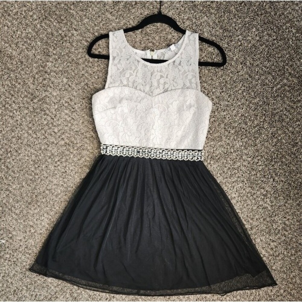 Floral Accented Dress with Embroirdered Beaded belt